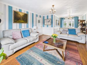 Living Room- click for photo gallery